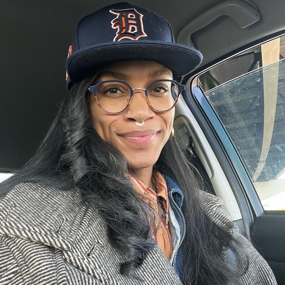 Meet your Posher, Kennedy - Picture 1 of 1